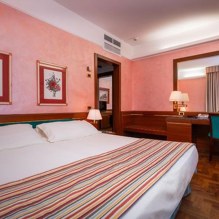 Hotel Crivi'S Milano Exterior foto