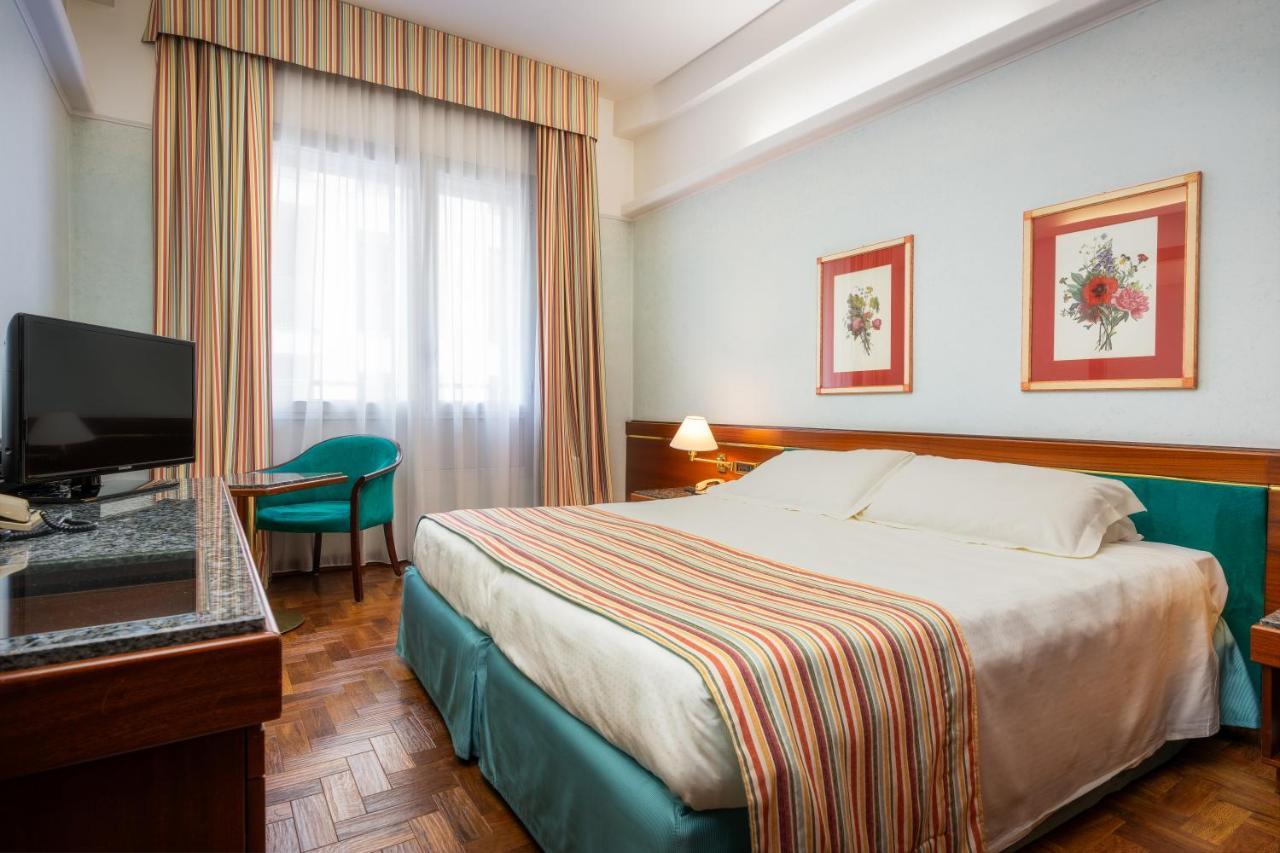Hotel Crivi'S Milano Exterior foto