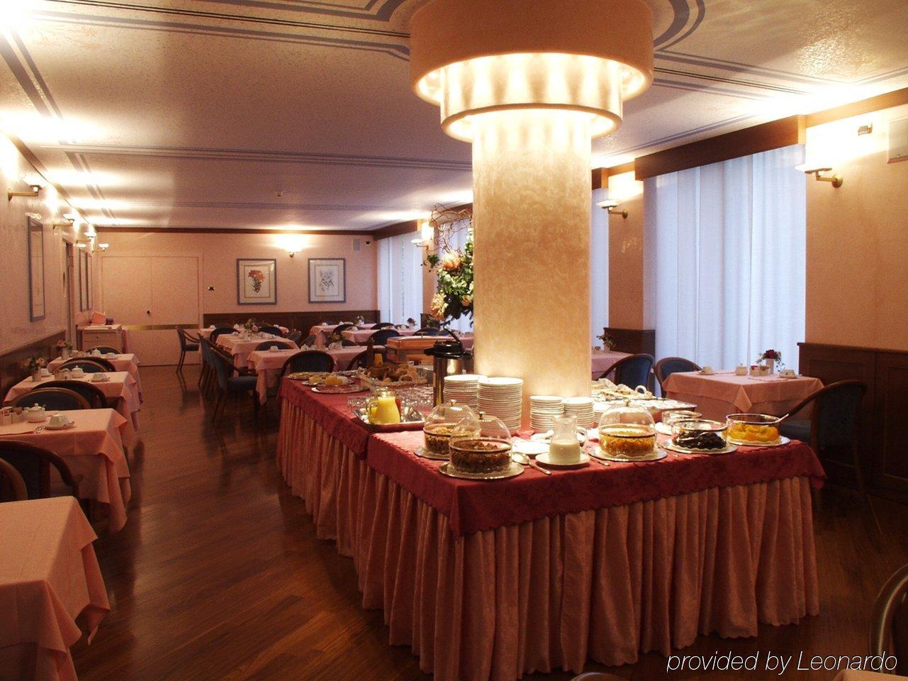 Hotel Crivi'S Milano Restaurant foto